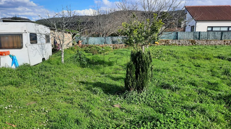 Terreno urbano para residencial en esmelle