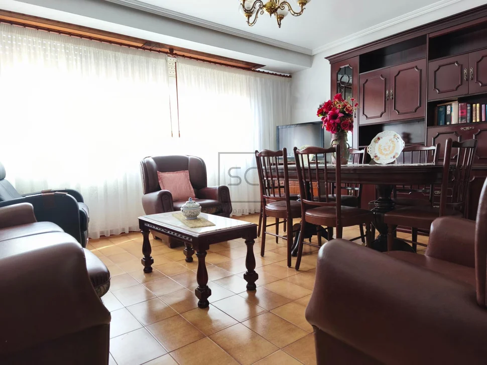 Segundo piso sin ascensor en sta cecilia-narón