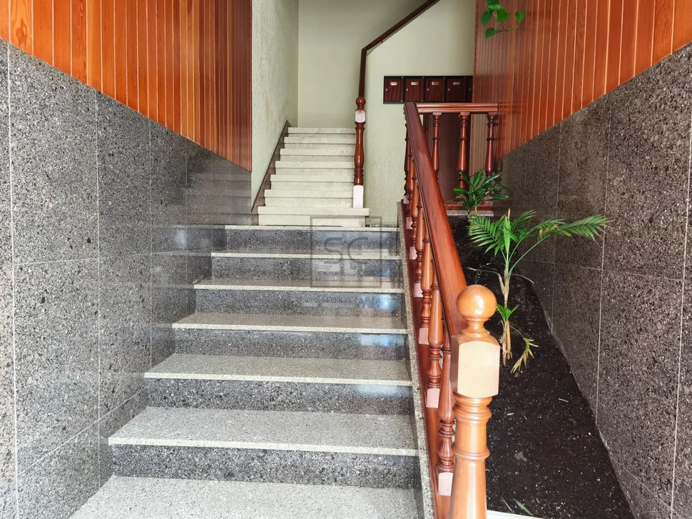 Segundo piso sin ascensor en sta cecilia-narón