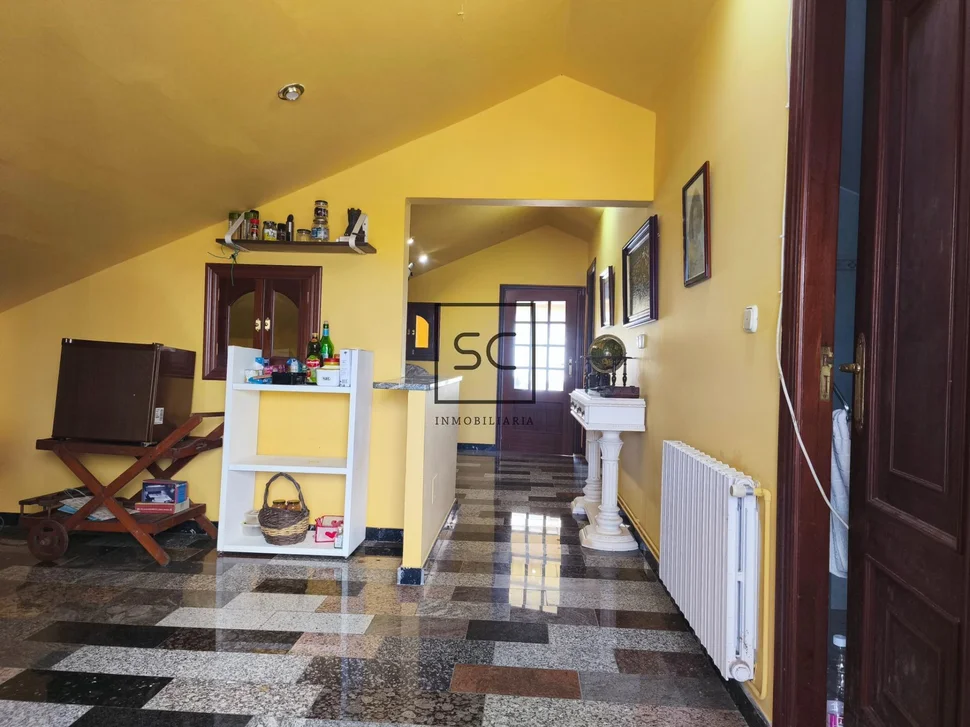 Chalet con Piscina en San Jorge-Ferrol
