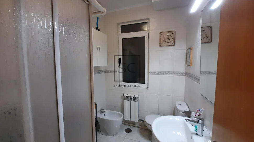 Amplio piso en plaza de españa