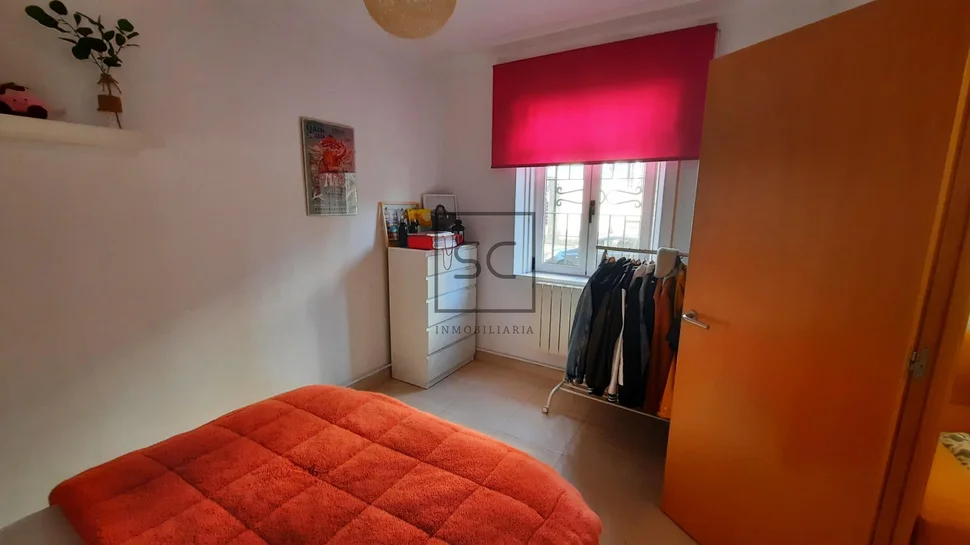 Amplio piso en plaza de españa