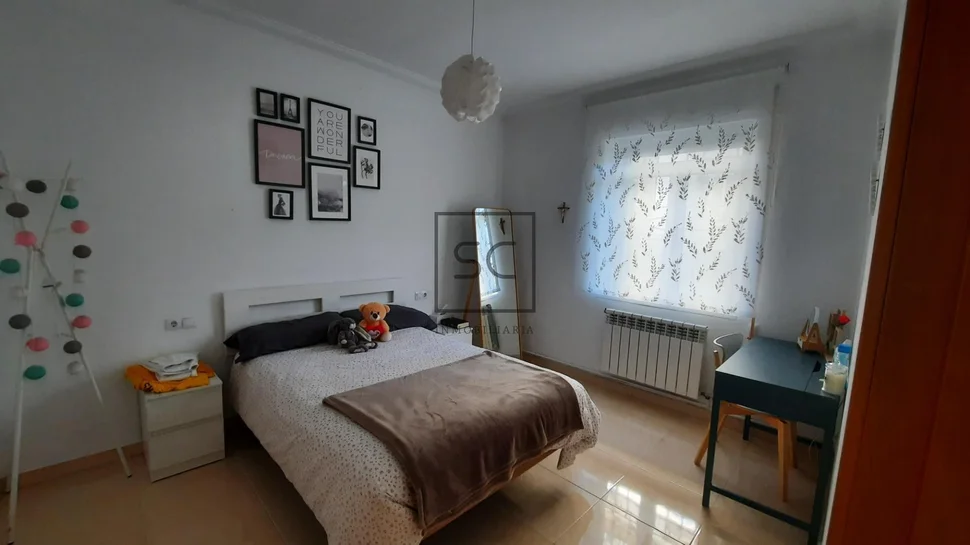 Amplio piso en plaza de españa