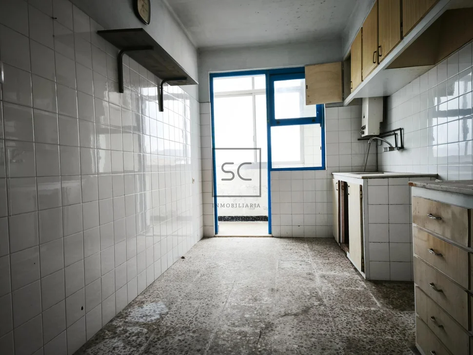 Apartamento para reformar en catabois – ferrol