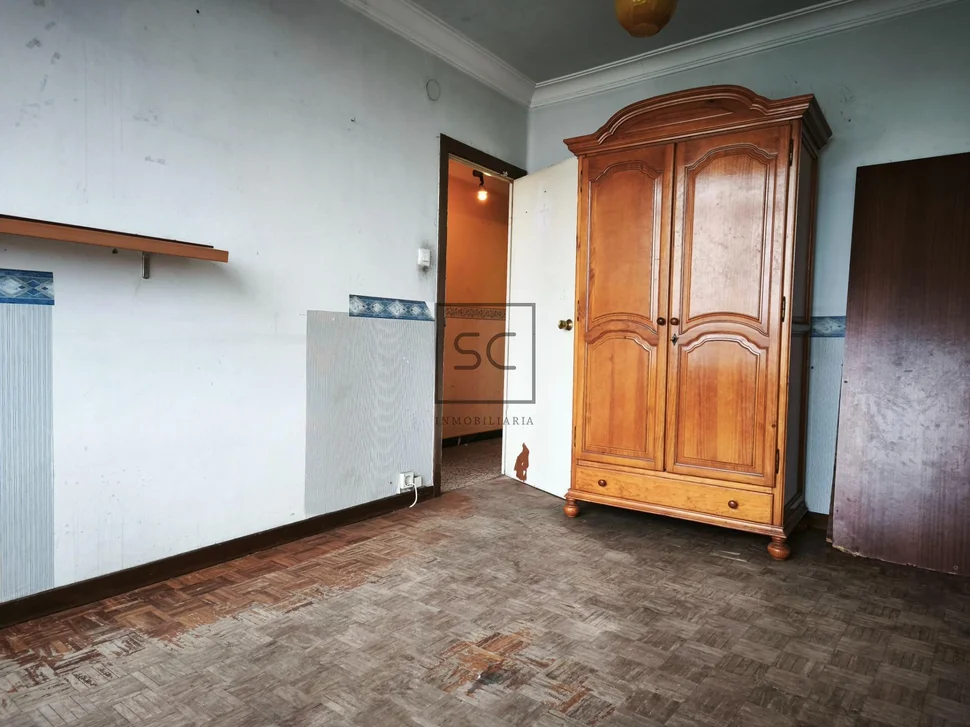 Apartamento para reformar en catabois – ferrol