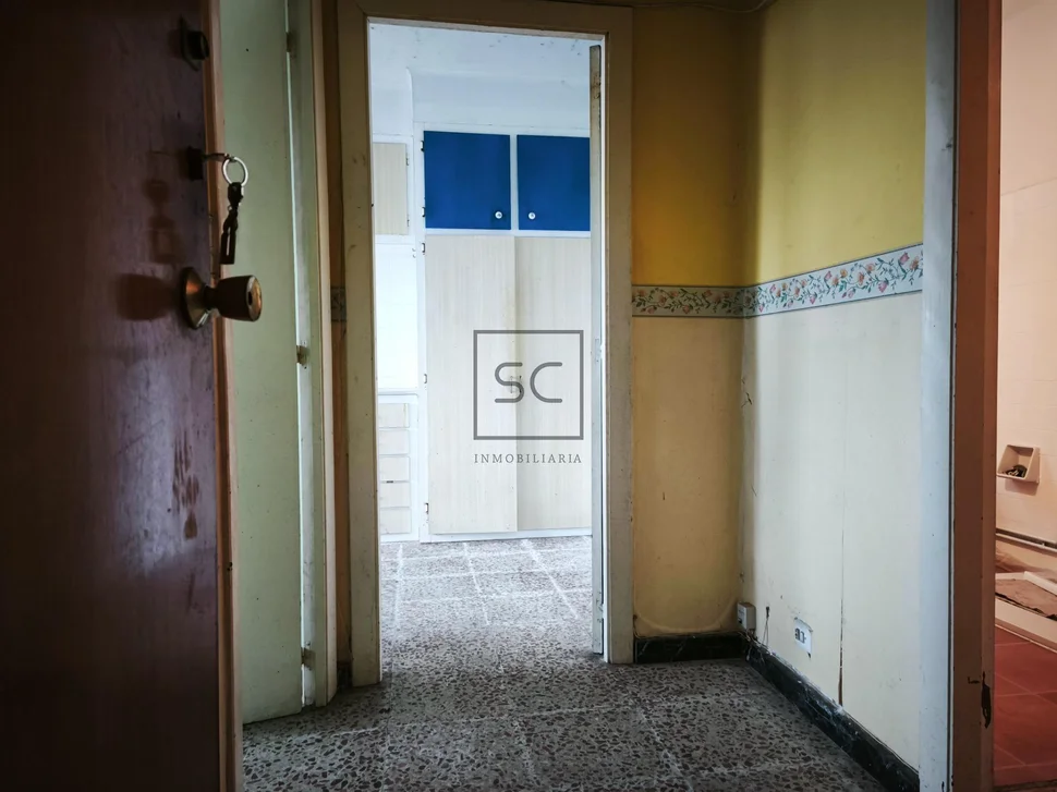 Apartamento para reformar en catabois – ferrol