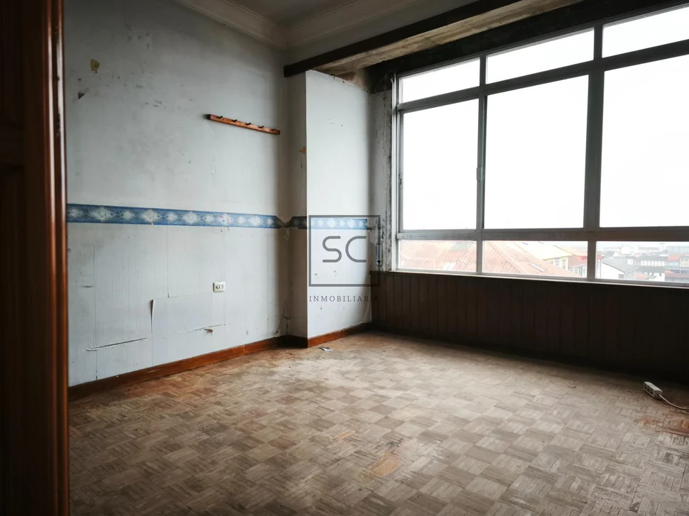 Apartamento para reformar en catabois – ferrol