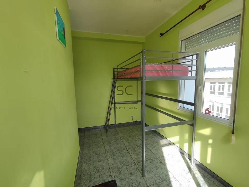 Luminoso tercero sin ascensor en narón