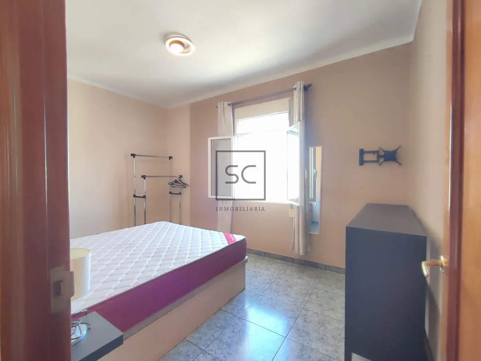 Luminoso tercero sin ascensor en narón