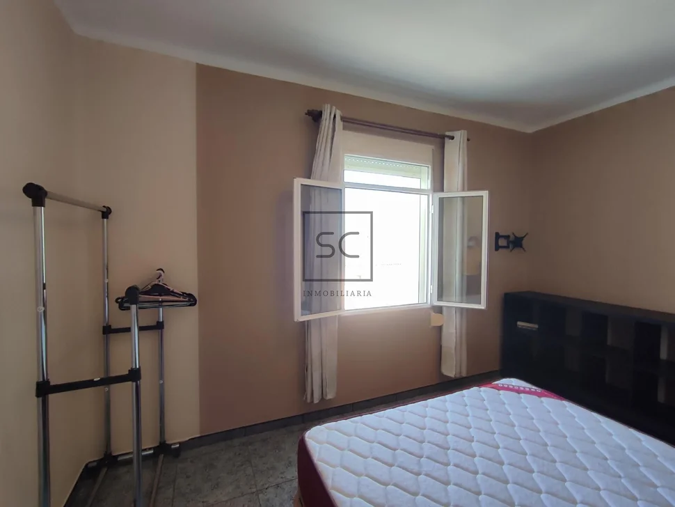 Luminoso tercero sin ascensor en narón