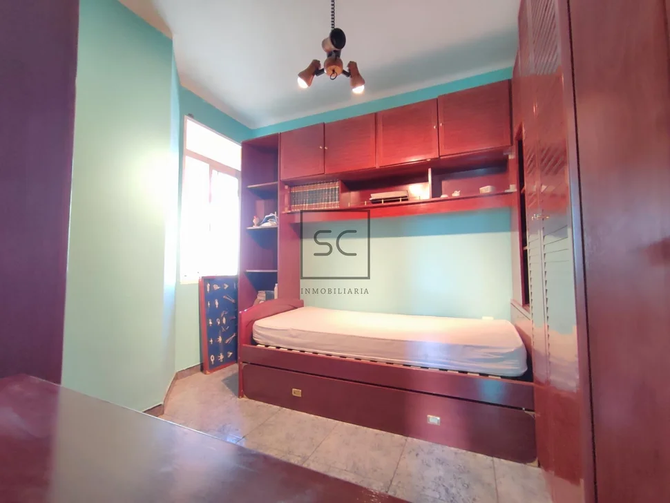 Luminoso tercero sin ascensor en narón