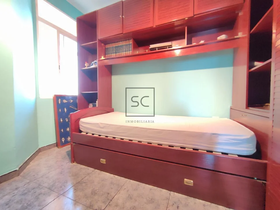 Luminoso tercero sin ascensor en narón