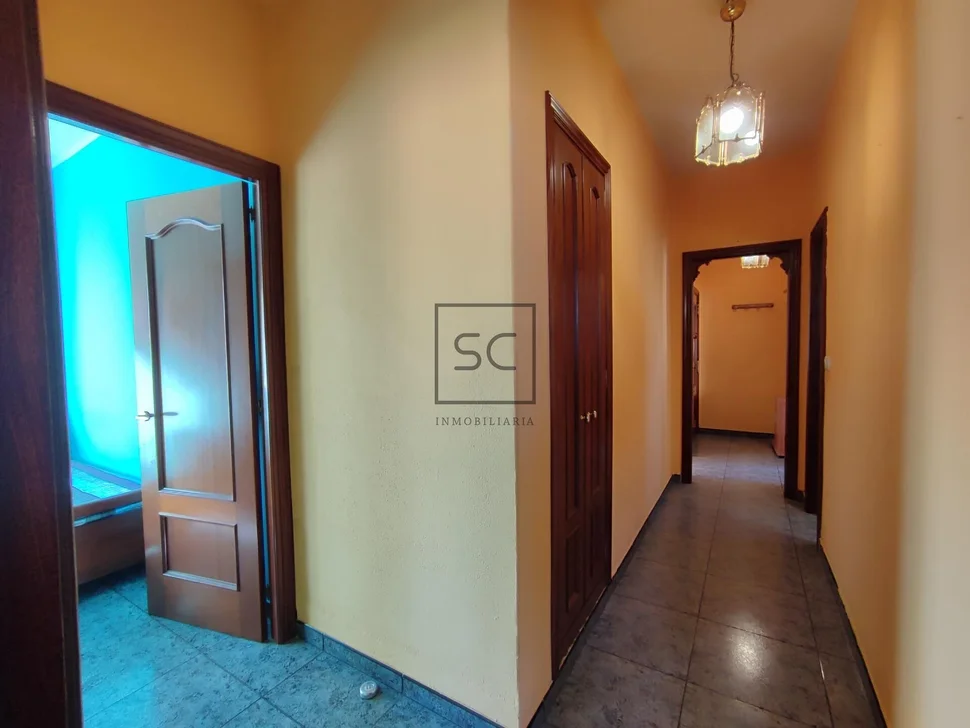 Luminoso tercero sin ascensor en narón