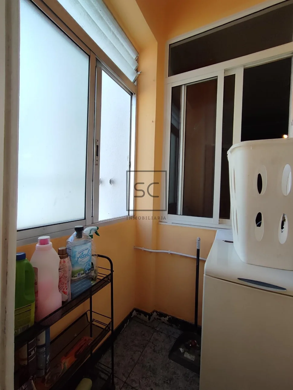 Luminoso tercero sin ascensor en narón