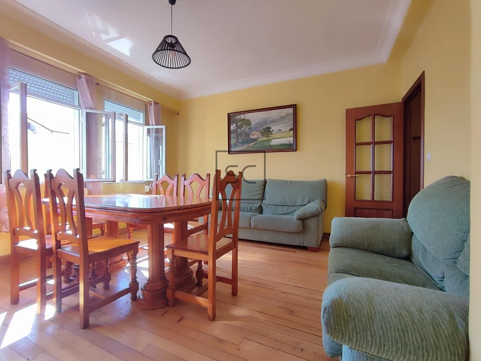 Luminoso tercero sin ascensor en narón