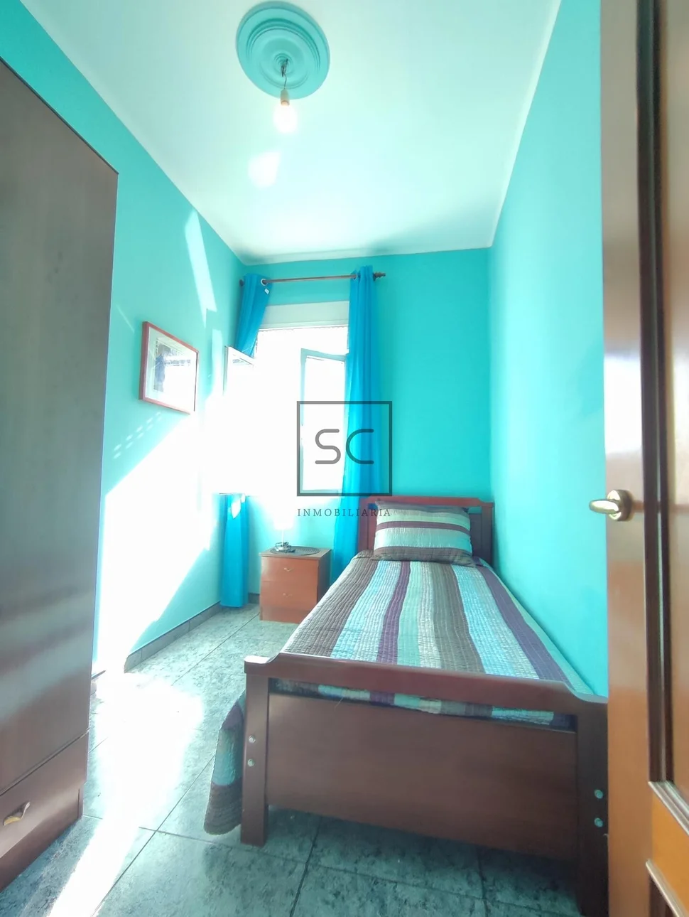 Luminoso tercero sin ascensor en narón