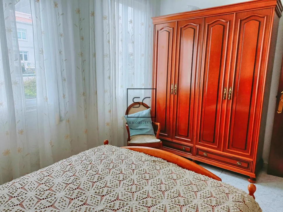 Casa con 2 viviendas independientes en a mourela, neda