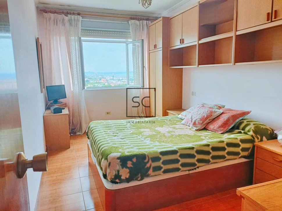 Casa con 2 viviendas independientes en a mourela, neda