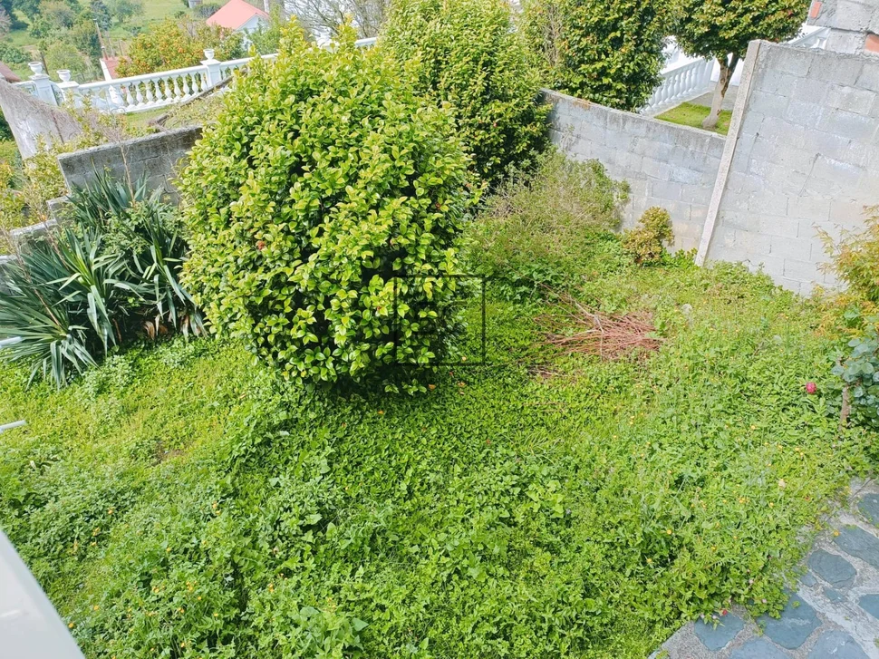 Casa con 2 viviendas independientes en a mourela, neda