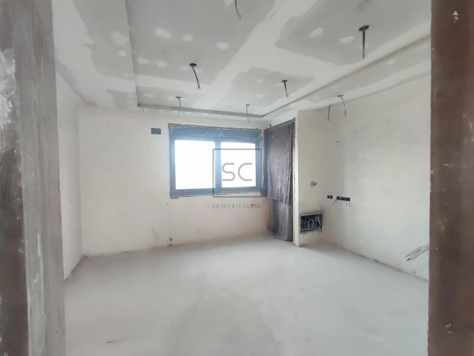 Chalet en construcción con finca edificable en miño