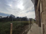 Chalet en construcción con finca edificable en miño