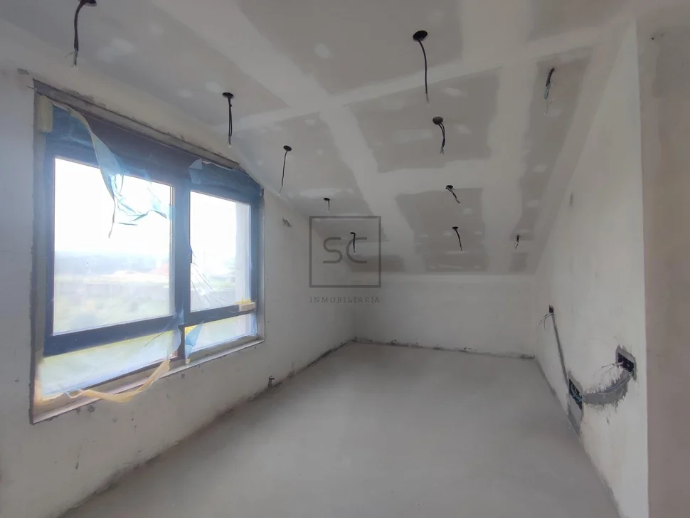 Chalet en construcción con finca edificable en miño