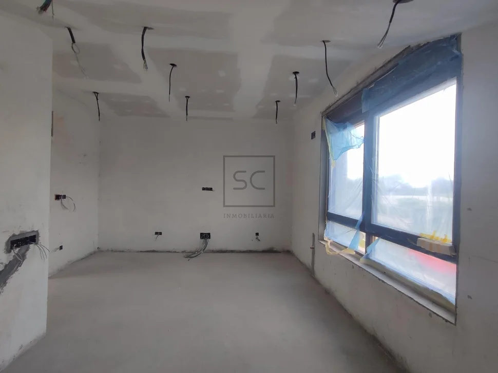 Chalet en construcción con finca edificable en miño