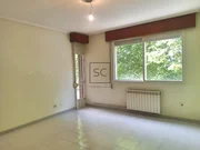 Luminoso piso con terraza y balcón en ferrol