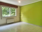 Luminoso piso con terraza y balcón en ferrol