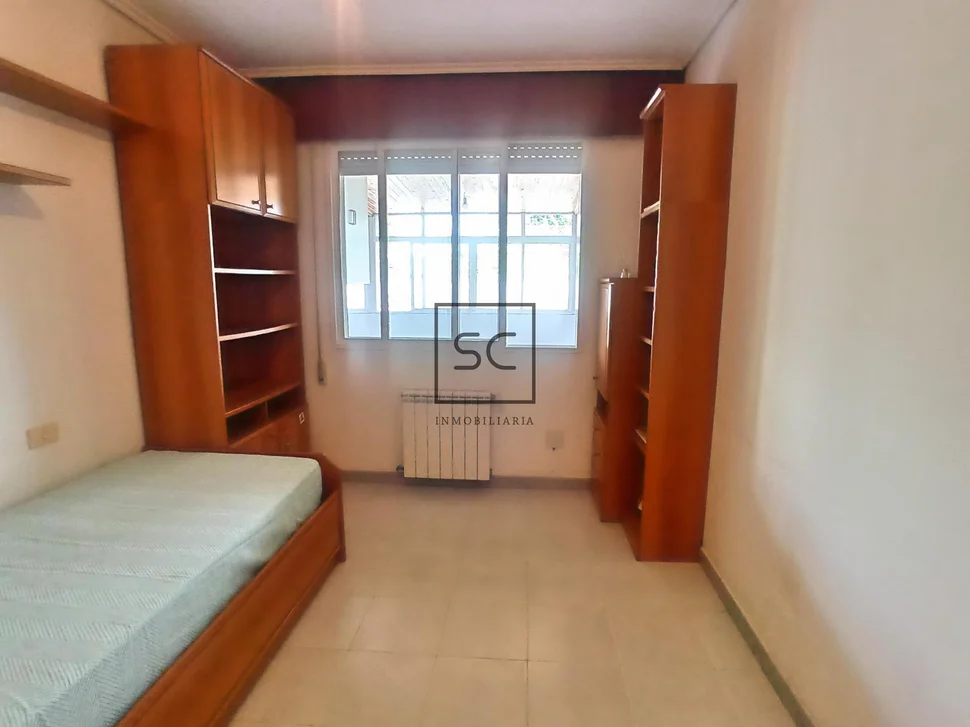 Luminoso piso con terraza y balcón en ferrol