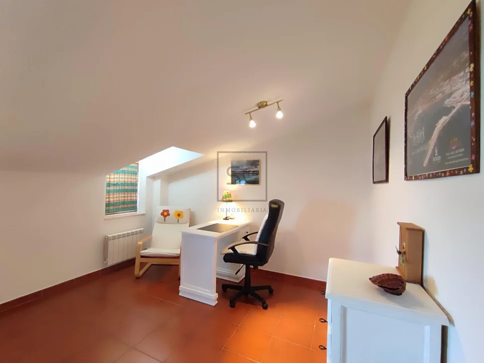 Céntrico piso con vistas al mar en mugardos