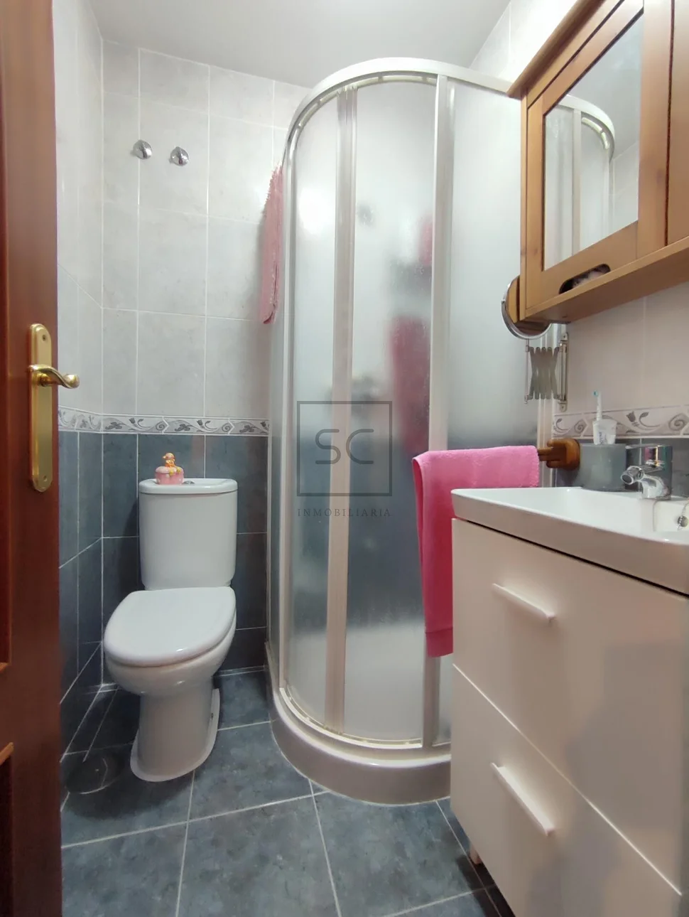 Céntrico piso con vistas al mar en mugardos