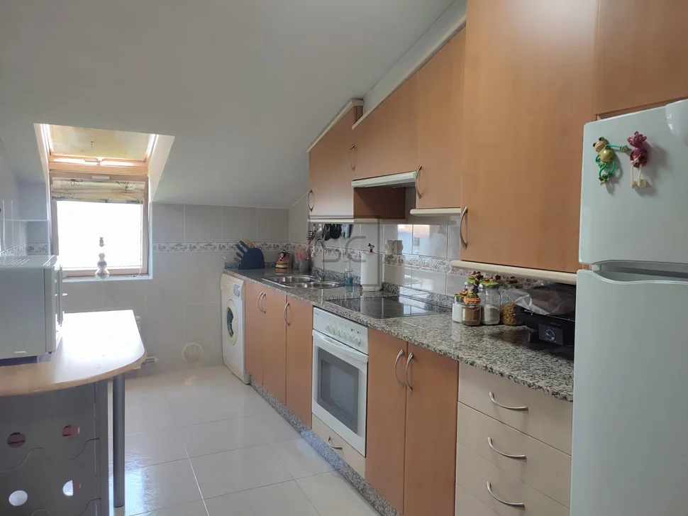 Céntrico piso con vistas al mar en mugardos