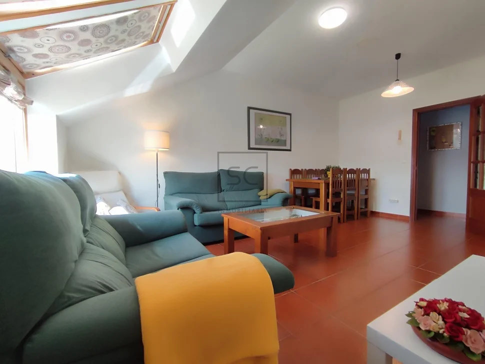 Céntrico piso con vistas al mar en mugardos