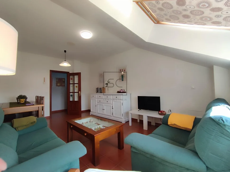 Céntrico piso con vistas al mar en mugardos