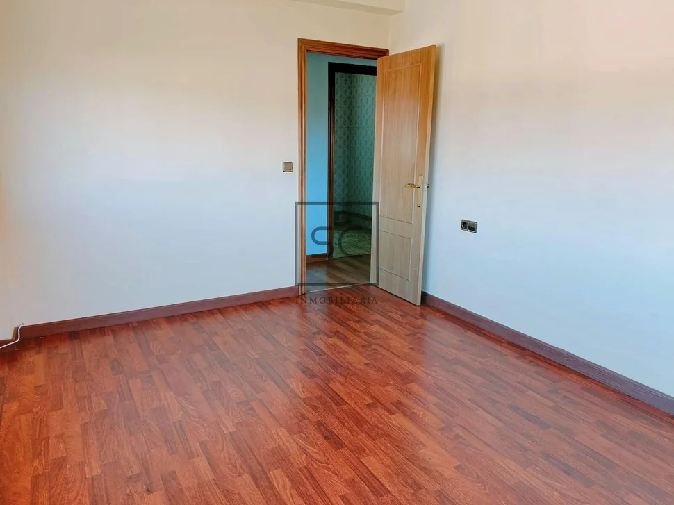 Luminoso piso en piñeiros, narón