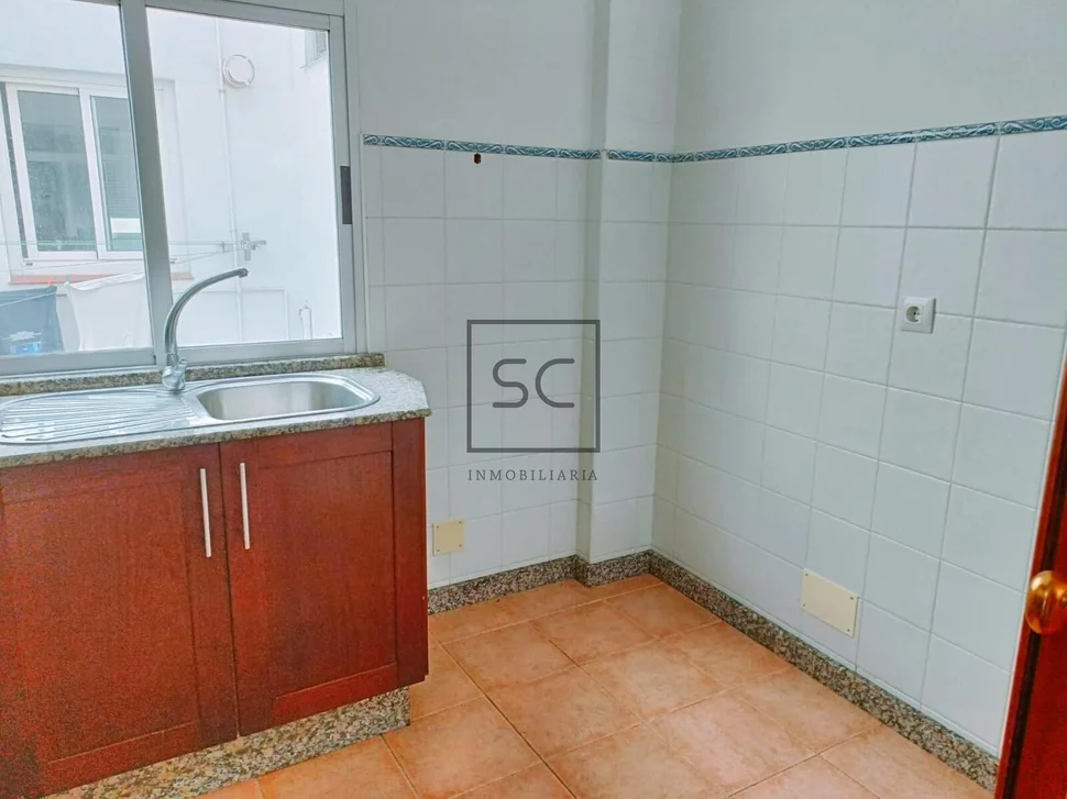 Luminoso piso en piñeiros, narón