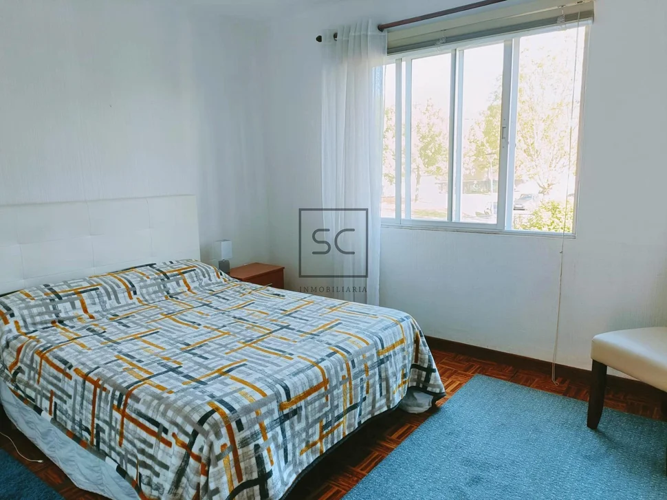 Piso con terraza y bodega en santa cecilia, narón