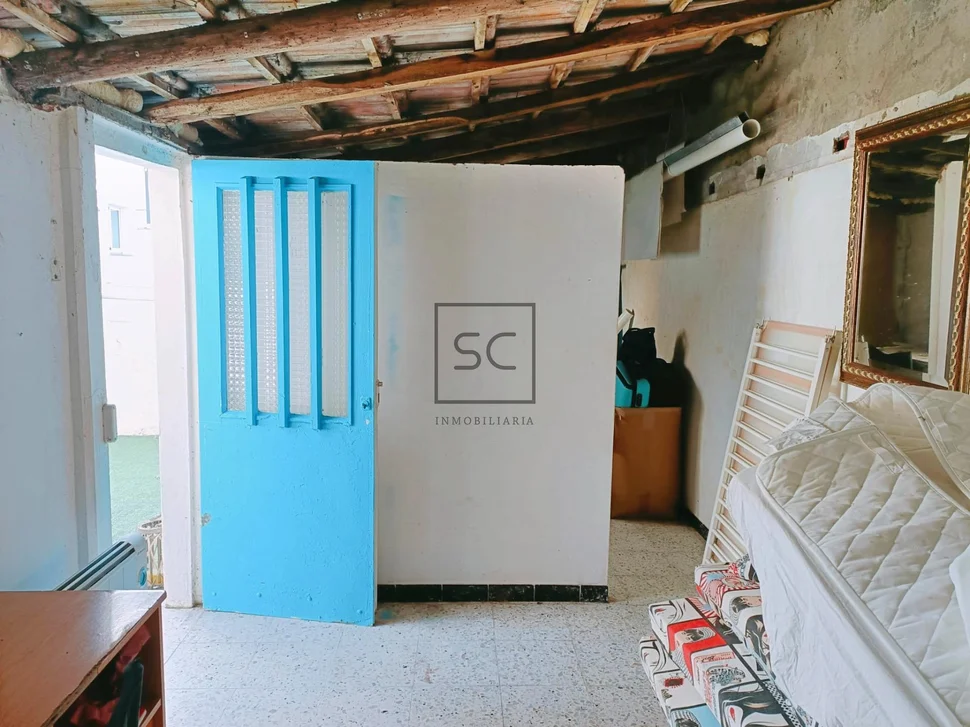 Piso con terraza y bodega en santa cecilia, narón