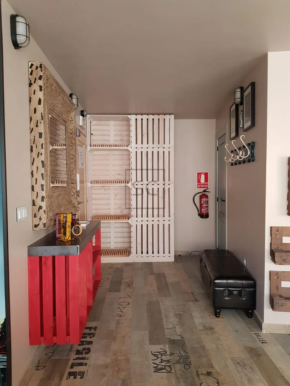 Moderna oficina en fene