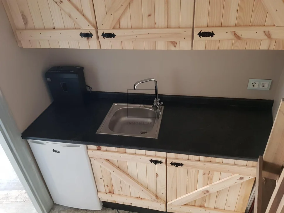 Moderna oficina en fene