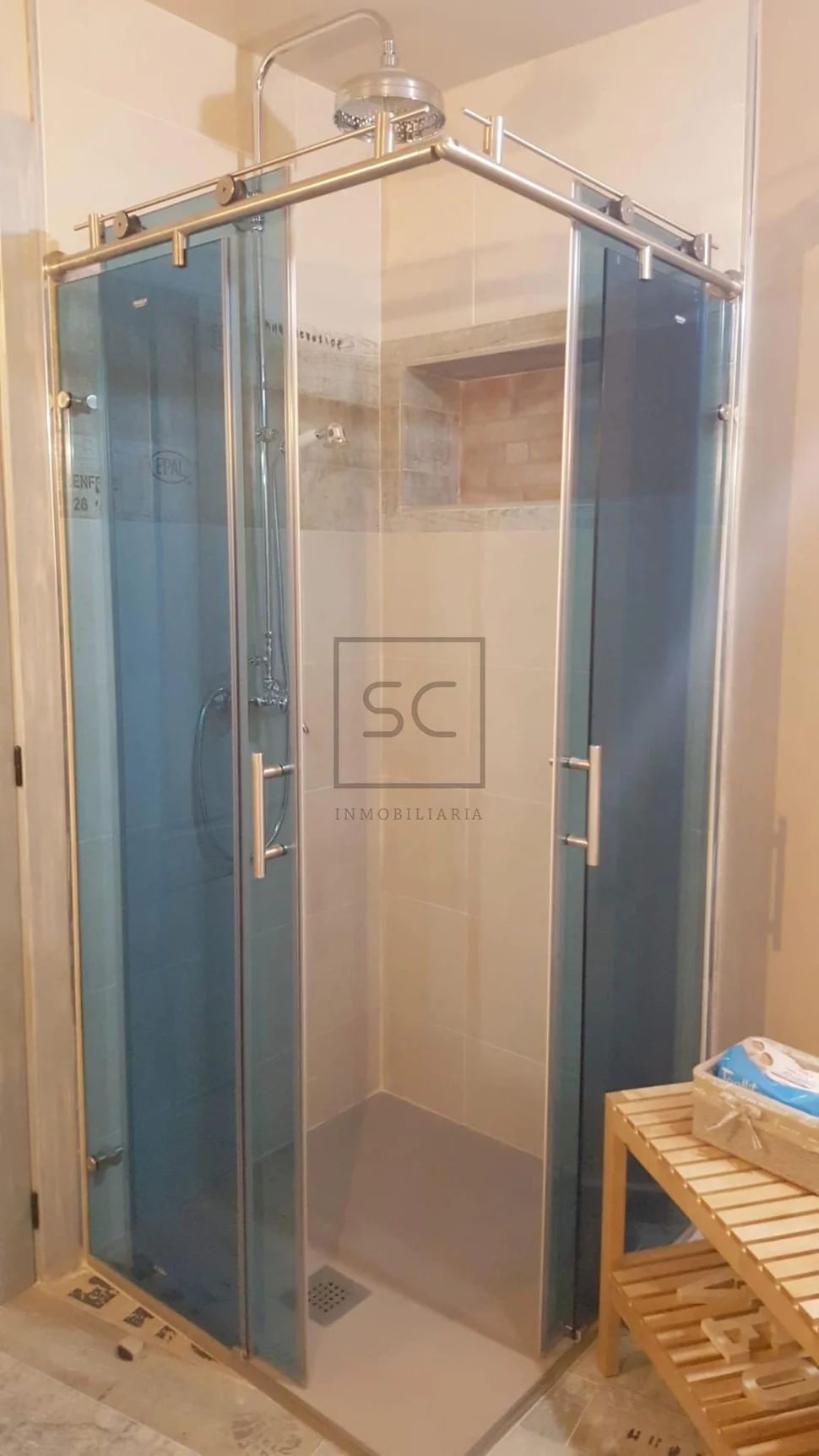 Moderna oficina en fene