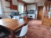 Chalet con piscina en cabañas