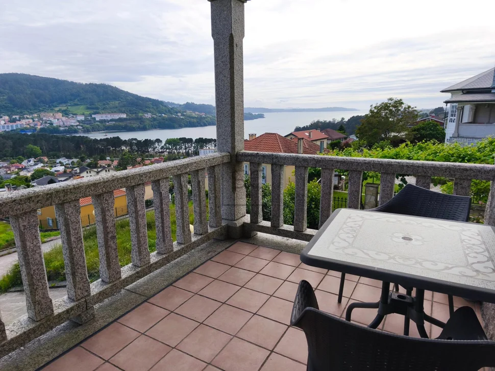 Chalet con piscina en cabañas