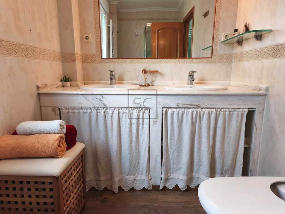 Chalet con piscina en cabañas