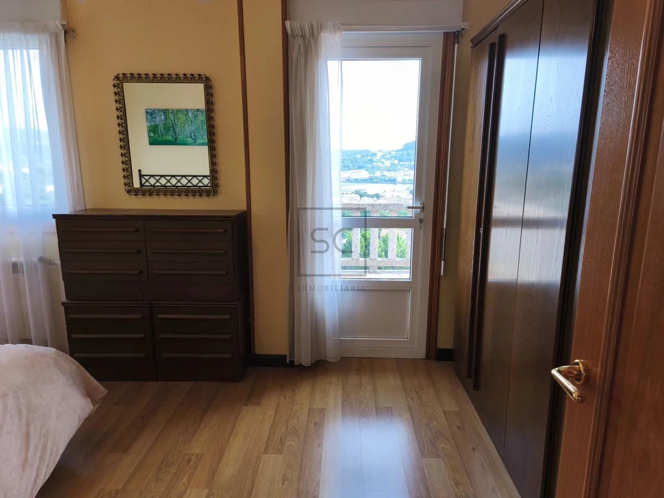 Chalet con piscina en cabañas