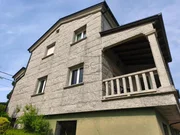 Chalet con piscina en cabañas