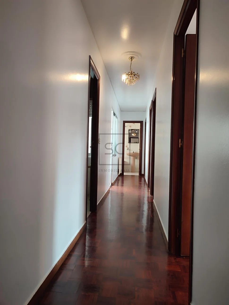 Voluminoso piso con dos terrazas en fene