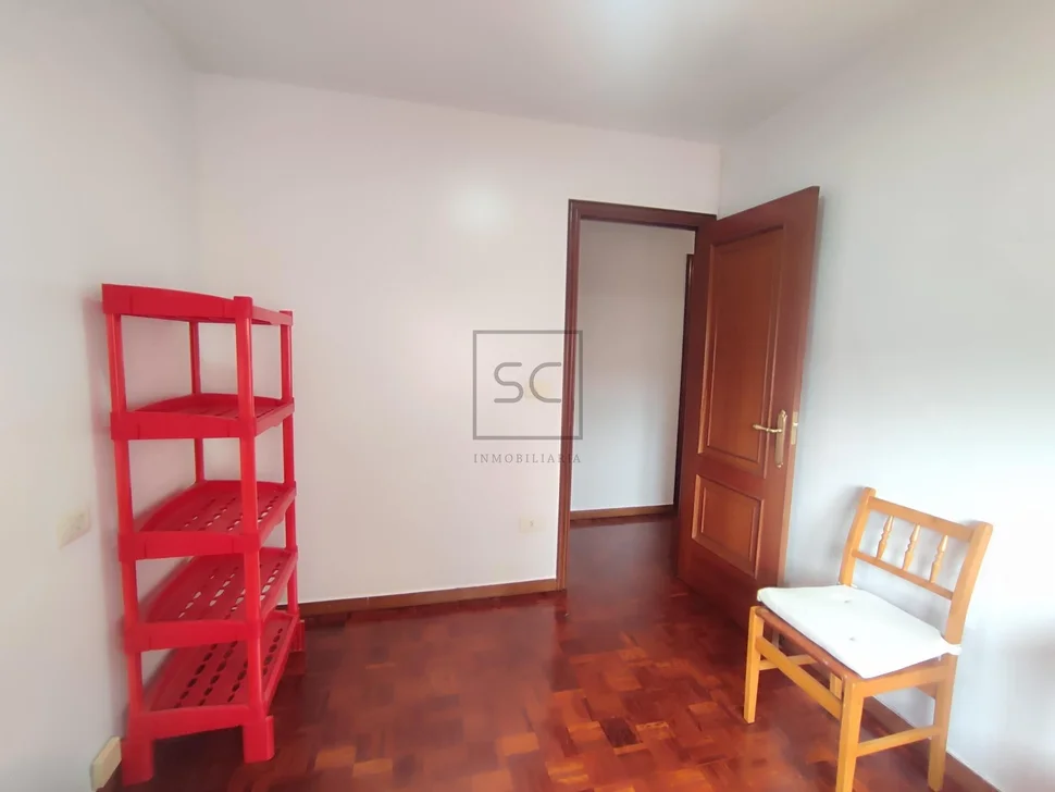 Voluminoso piso con dos terrazas en fene