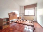 Voluminoso piso con dos terrazas en fene